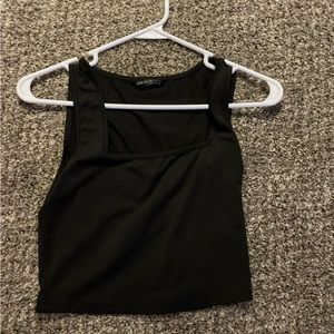 Cute low top black crop top